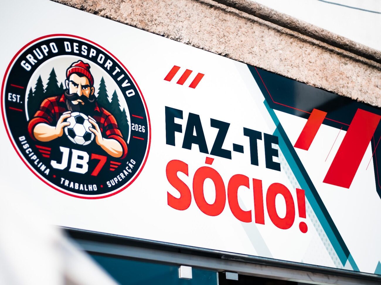 socio